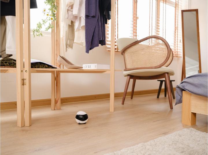 Actual product image Enabot Eeo Se (1920 x 1080 Pixels)
