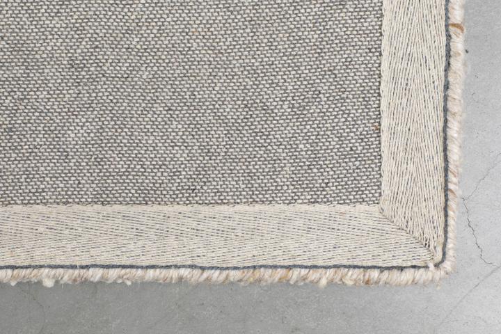 Actual product image Zuiver Hills Carpet 160x230 (160 x 230 cm)