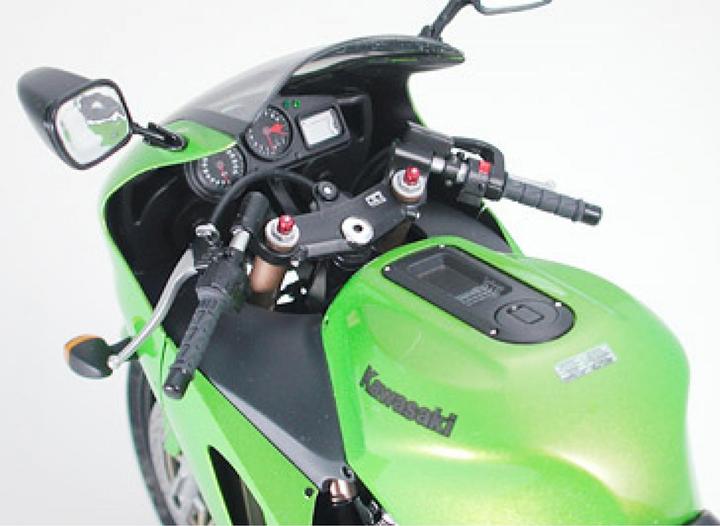 Actual product image Tamiya Kawasaki Ninja ZX-12R