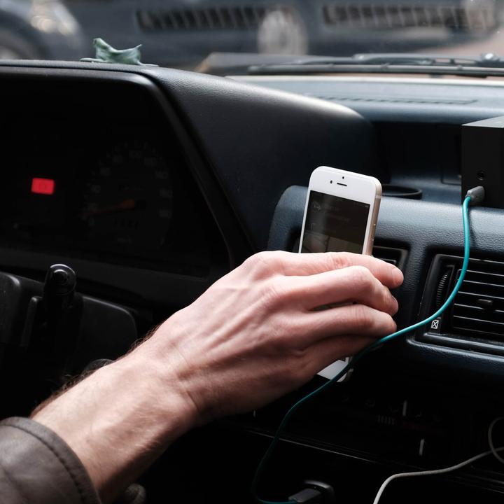 Actual product image LinQ Ventilation mount with adjustable clamps for 3.5 to 6.5" smartphones