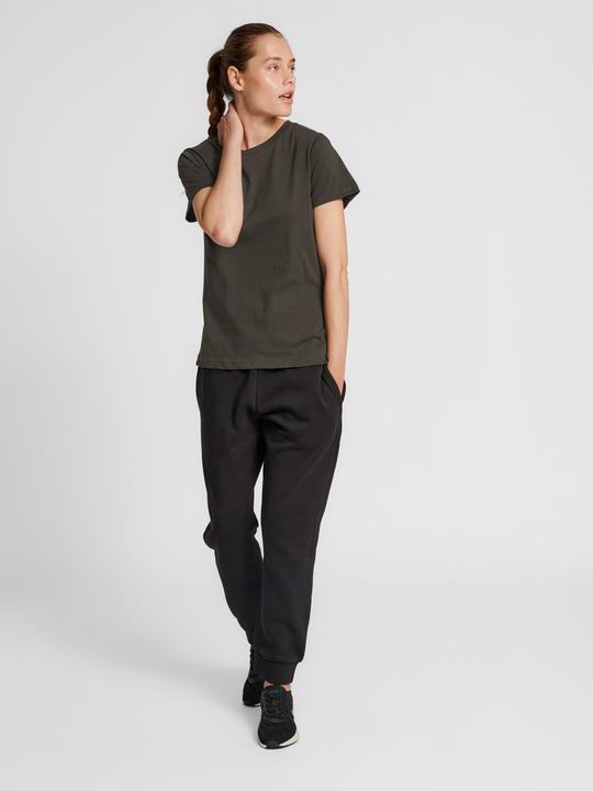 Actual product image hummel Hmlred Basic T-Shirt S/S Woman (M)