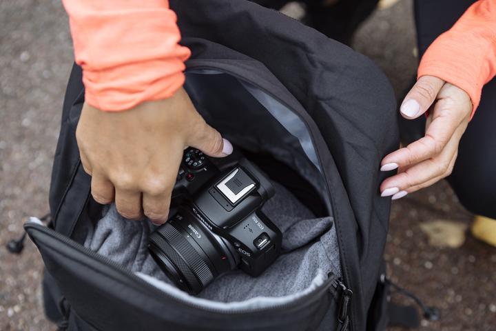 Immagine prodotto Canon Kit EOS R50 (18 - 45 mm, 24.20 Mpx, APS-C / DX)