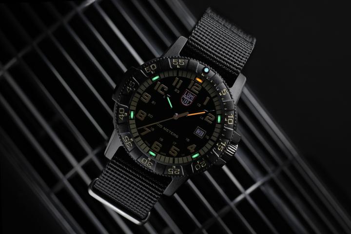 Actual product image Luminox Leatherback Sea Turtle Giant 0320 Series (Swiss made, Analogue wristwatch, 44 mm)
