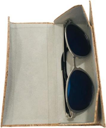 Actual product image Bekos Foldable Glasses Case in Cork and Velvet