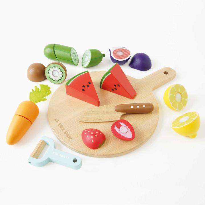 Actual product image Le Toy Van Schneidebrett mit Superfood / Chopping Board & Super Food