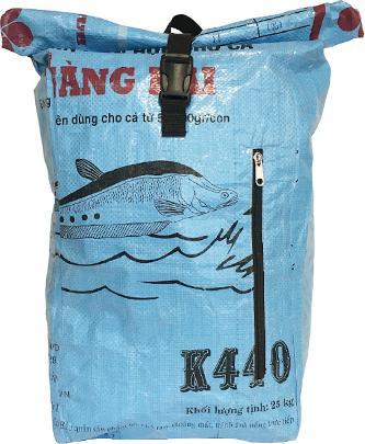 Image du produit Bekos Upcycling - Sac à dos de coursier fabriqué à partir de sacs d'aliments pour poissons recyclés bleu (40 l)