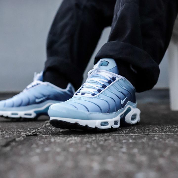 Produktbild Nike Air Max Plus (38)