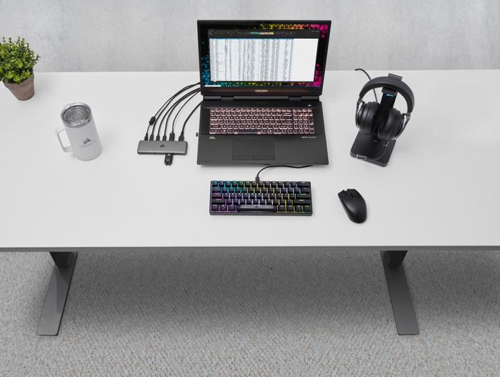 Produktbild Corsair USB 100 (USB-C, 7 Ports)