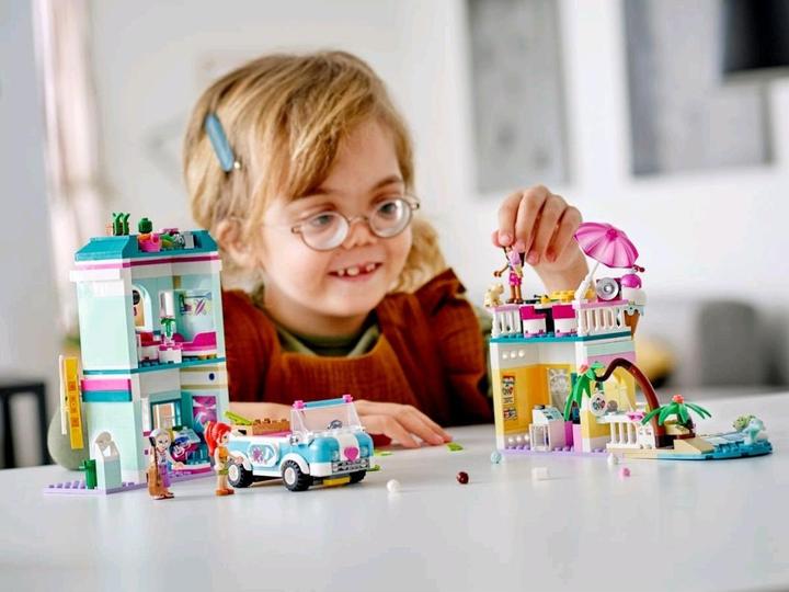 Image du produit LEGO Maison de plage des surfeurs (41693, LEGO Friends, LEGO difficiles à trouver)