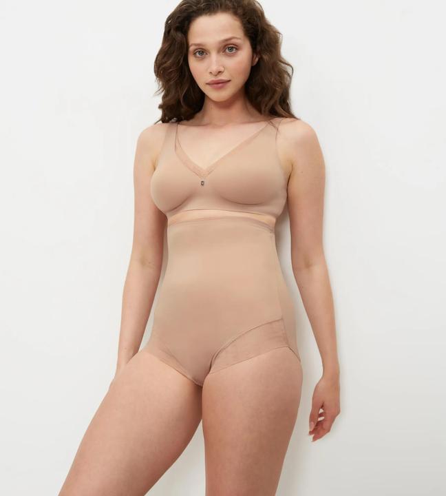 Image du produit Triumph True Shape Sensation Super HW Panty (36, Une unité par pack)