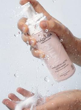 Image du produit Madara MÃDARA - Hyaluron-Lactic Intimate Wash - Mousse lavante pour les parties intimes - 150ml (150 ml, Lotion de toilette intime)
