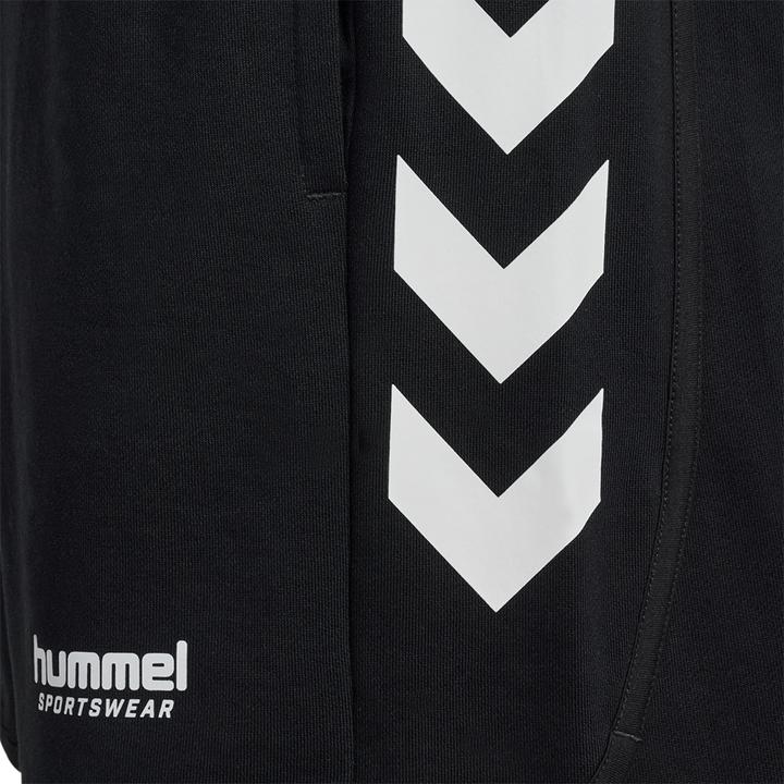 Actual product image hummel Hmloversized Willy Shorts Sw (M)