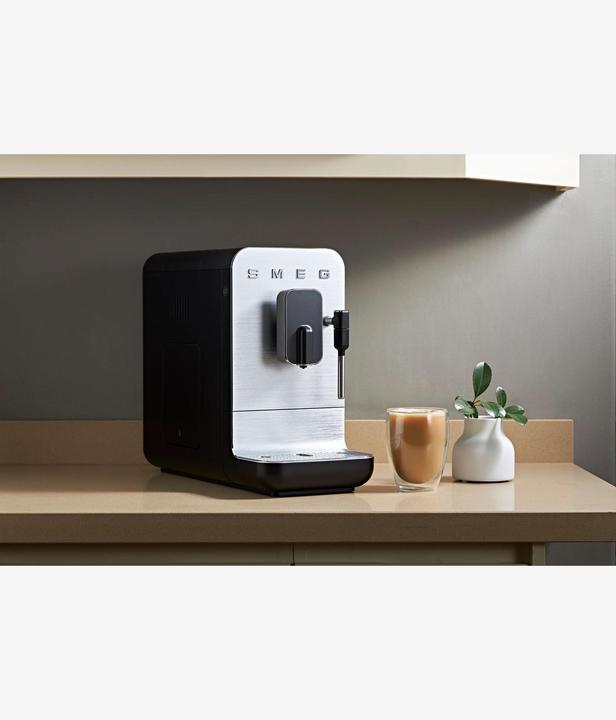 Produktbild Smeg BCC02BLMEU (EU-Stecker)