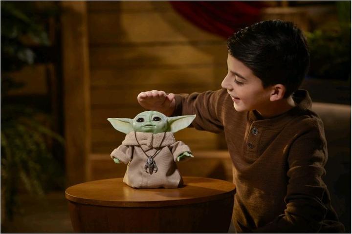Immagine prodotto Hasbro The Mandalorian: The Child - Animatronic Edition
