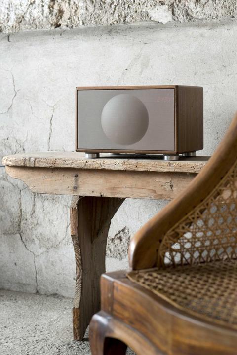 Actual product image Geneva Classic M (DAB+, FM)