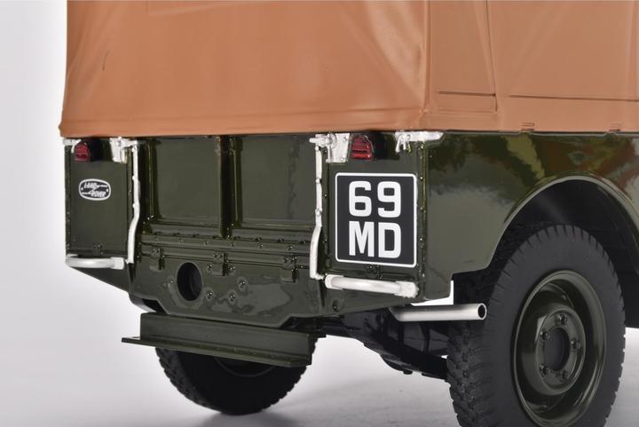 Actual product image Schuco Land Rover 80 dark green 1:12