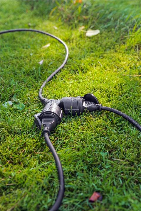 Actual product image Goobay Doppel-Verlängerungskabel Outdoor (5 m, CEE 7/7)