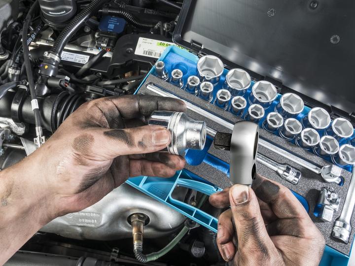 Actual product image HAZET Socket set 900 ∙ Square, hollow 12.5 mm (1/2 inch) ∙ Outside hexagon traction profile ∙ 10 - … (31 mm, 26 mm, 22 mm, 17 mm, 28 mm, 16 mm, 24 mm, 21 mm, 14 mm, 29 mm, 10 mm, 30 mm, 23 mm, 20 mm, 19 mm, 27 mm, 15 mm, 25 mm, 13 mm, 32 mm, 18 mm, 11 mm, 12 mm)