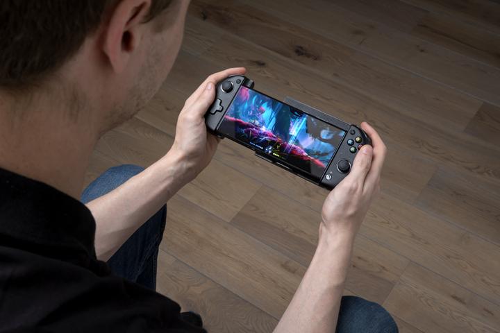 Image du produit Nacon Gaming Holder MG-X (Android)