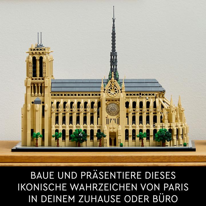 Actual product image LEGO Notre-Dame de Paris (21061, LEGO Architecture)