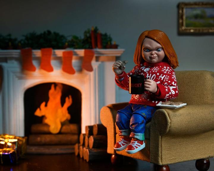 Image du produit Neca Chucky La Poupée Tueuse Figurine Ultimate Chucky (Holiday Edition) 18 cm
