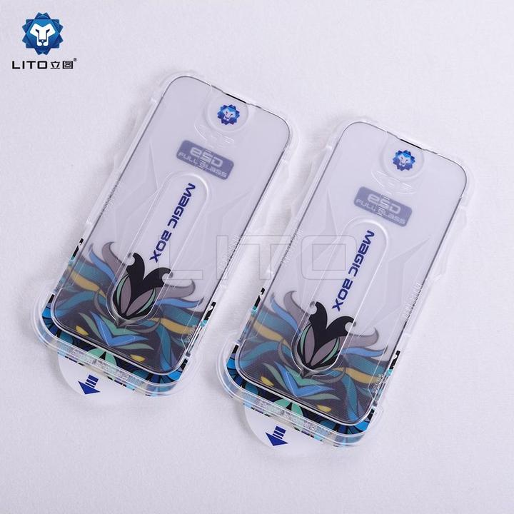 Actual product image Lito Armoured glass privacy incl. installation tool (1 Piece, Apple iPhone 15 Pro Max)
