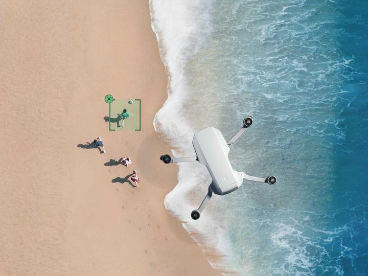 Immagine prodotto DJI Mini 2 SE Fly More Combo (31 min, 246 g, 12 Mpx)