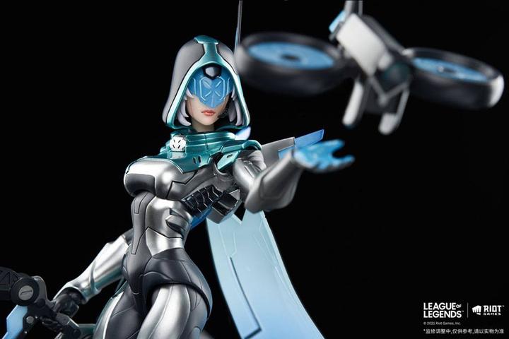 Actual product image Apex League of Legends figurine 1/8 Project Ashe 25 cm