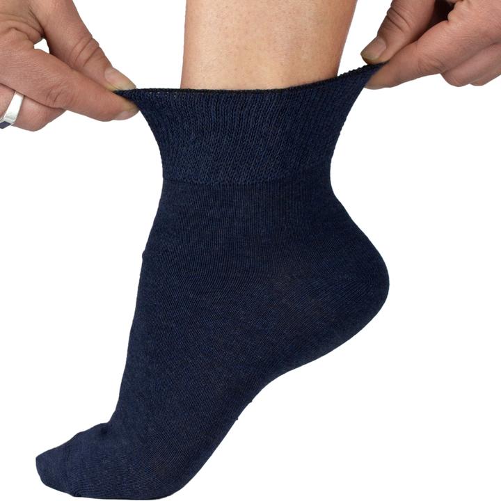 Actual product image Black Snake 6 Pack Kurzschaft (pack of 6, 39, 42)