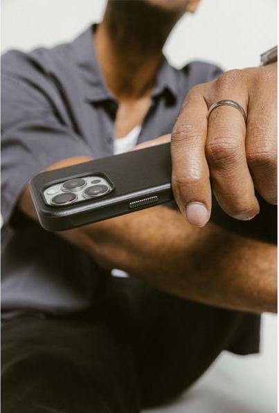 Produktbild Nomad Modern Leather Case iPhone 16 Pro Black (Apple iPhone 16 Pro)