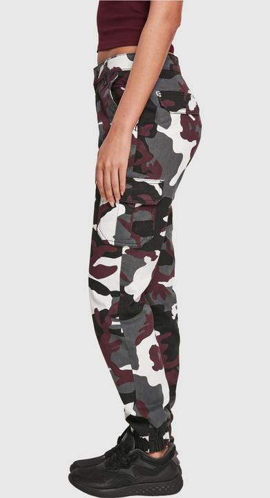 Actual product image Urban Classics Ladies High Waist Camo Cargo Pants (26)