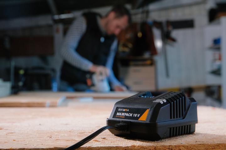 Produktbild Batavia 18V Maxxpack Ladegerät 2.4Ah (18 V)