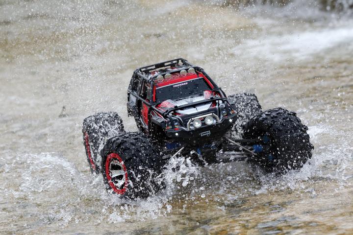 Image du produit Traxxas Summit (RTR Prêt à fonctionner)