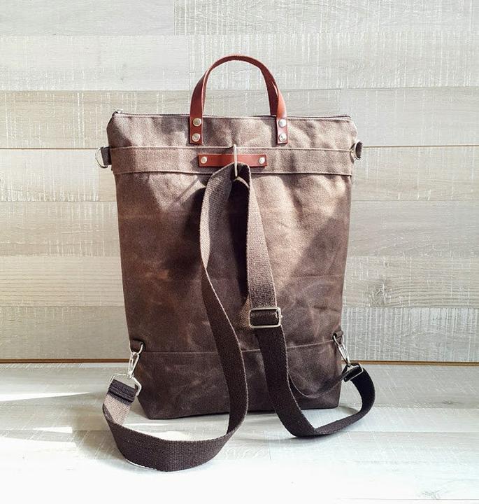 Produktbild Only-Bags.Store Rucksack aus gewachstem Canvas – Kaffeebraun, umwandelbarer Rucksack, Windelrucksack, A3, Rucksäcke