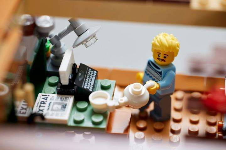 Produktbild LEGO Finnhütte (21338, LEGO Ideas, LEGO Seltene Sets)
