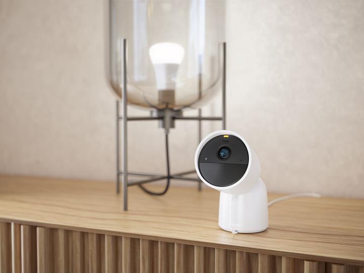 Actual product image Philips Hue Secure Wired Camera with Stand (1920 x 1080 Pixels)