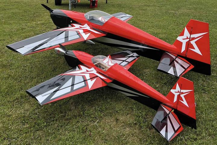 Image du produit AJ Aircraft Slick 540 51" ARF Rot/Schwarz Kunstflugmodell (Voltige)