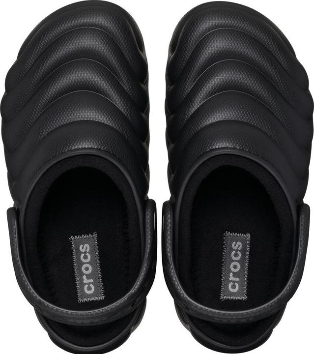 Actual product image Crocs Classic Lined Overpuff Clog (39)