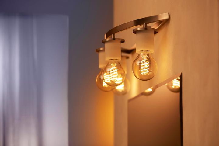 Image du produit Philips Hue White BT (E27, 7 W, 550 lm, 1 x, G)