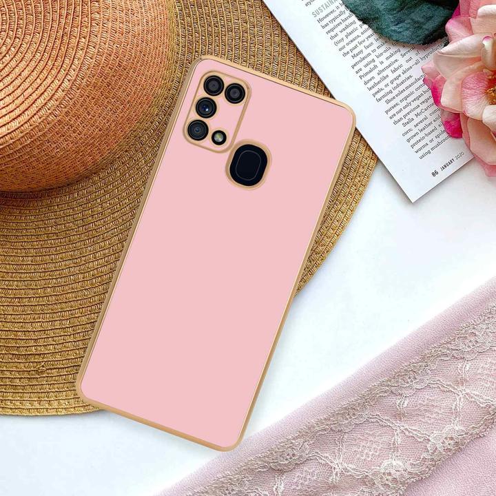 Immagine prodotto Cadorabo Custodia per Samsung Galaxy M31 in TPU con protezione della fotocamera Stile LM130 (Samsung Galaxy M31)