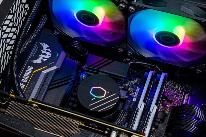 Actual product image Cooler Master MasterLiquid