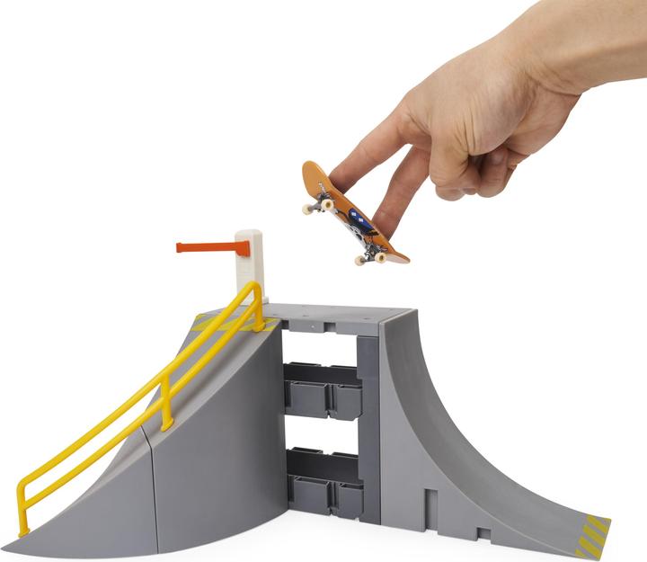 Actual product image Spin Master Tech Deck Sk8 Garage X-Connect Park Creator (8.27")