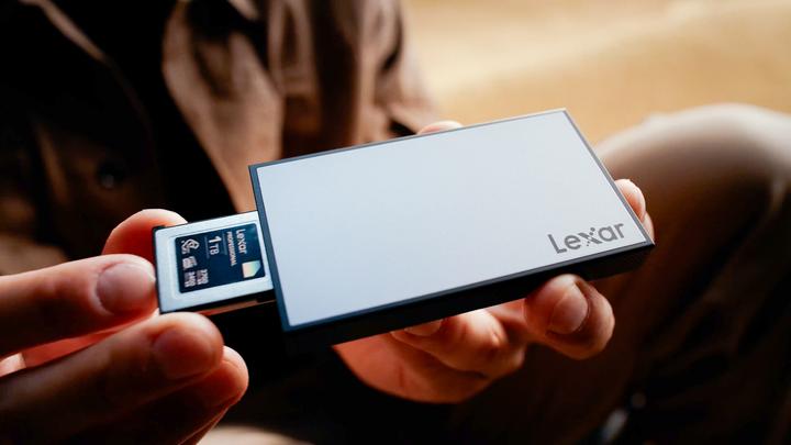 Productafbeelding Lexar PRO Workflow CFexpress TypB Reader (USB 3.2)