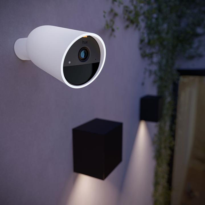 Actual product image Philips Hue Secure (1920 x 1080 Pixels)