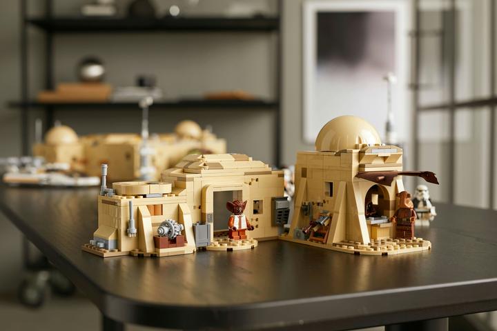 Immagine prodotto LEGO Cantina Mos Eisley (75290, Set LEGO rari, LEGO Star Wars)