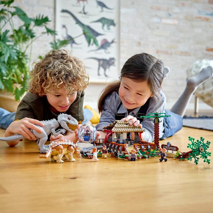 Actual product image LEGO Indominus Rex vs. ankylosaur (75941, LEGO Jurassic World)
