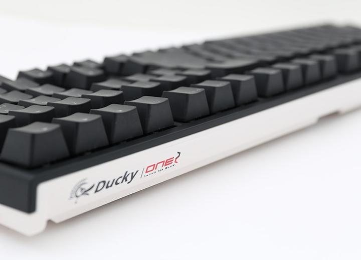 Produktbild Ducky One 2 Backlit PBT (DE, Kabelgebunden)