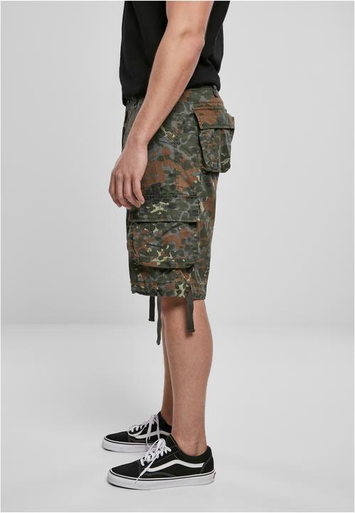 Produktbild Brandit Urban Legend Cargo Shorts (6XL)
