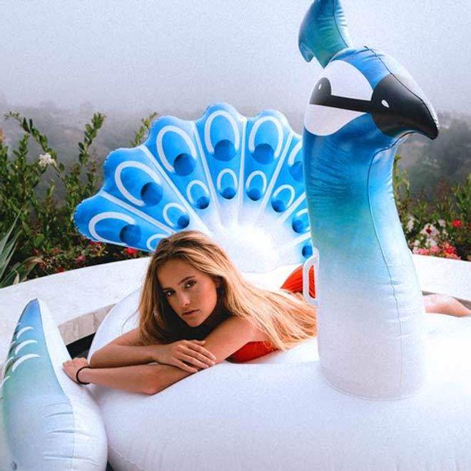 Actual product image MU Classic Peacock swimming island