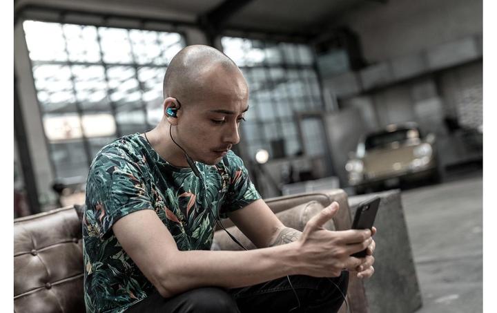 Produktbild Shure Aonic 215 Uni (ANC, Kabelgebunden)